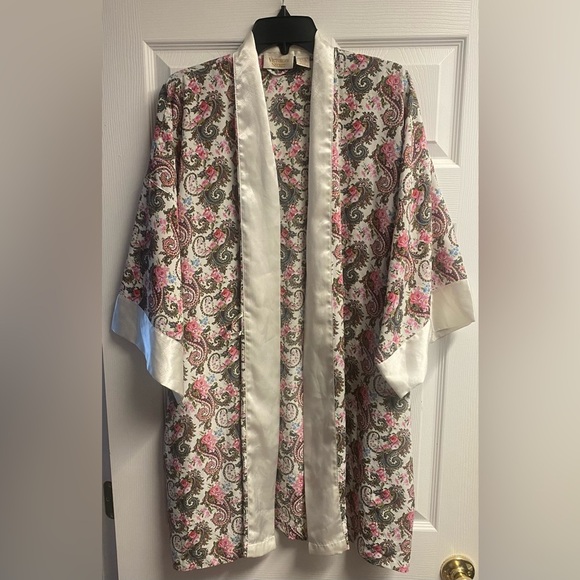 Vintage Gold Label Victoria’s Secret Robe Paisley/Floral Print One Size - Picture 1 of 3